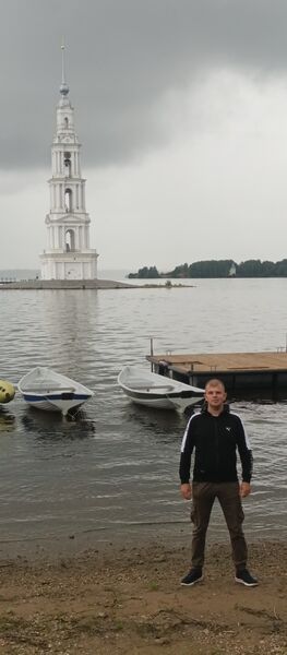  ,   Nikolay, 34 ,   ,   