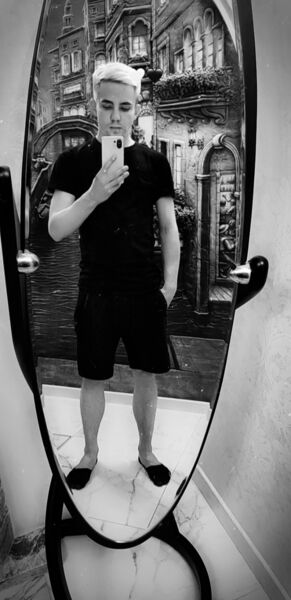  ,   Artem, 29 ,   