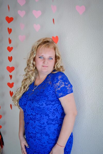  ,   Margo, 43 ,  