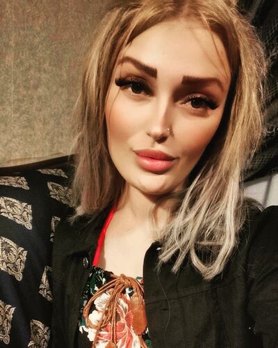  ,   Maria, 27 ,   ,   