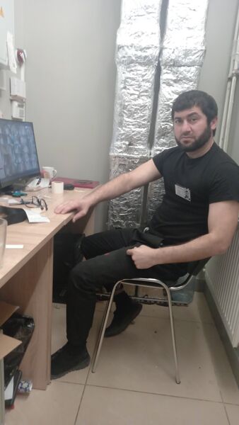  ,   Russel, 40 ,   
