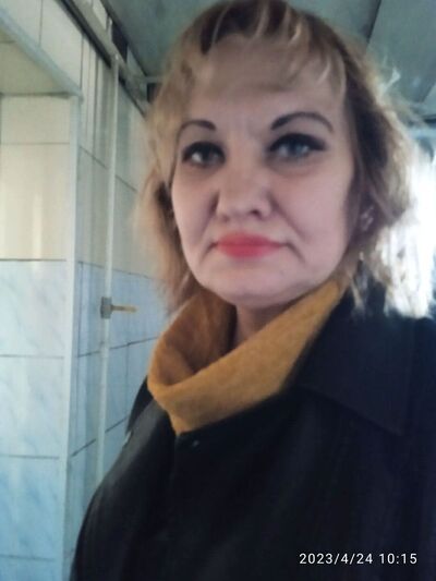  ,   Svetlana, 53 ,     