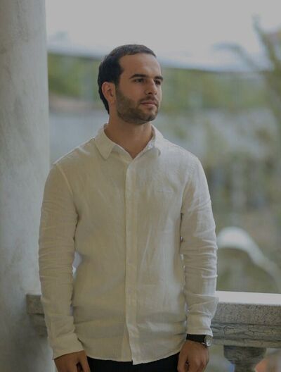  ,   Davit, 28 ,   ,   