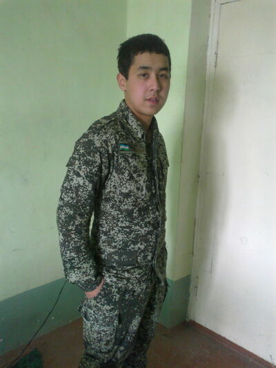  ,   Jahongir, 32 ,   