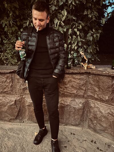  ,   Alexon, 27 ,   ,   