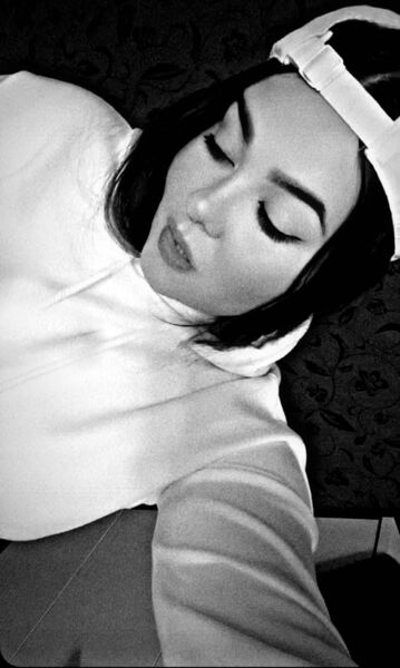  ,   Anastasia, 23 ,  