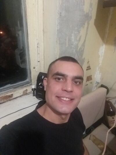   ,   Fox, 32 ,     , c 