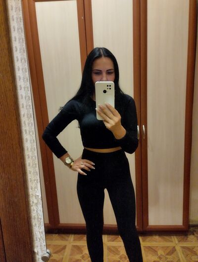  ,   Angelina, 45 ,   ,   