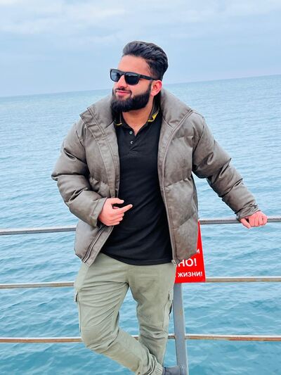  ,   John, 24 ,   ,   