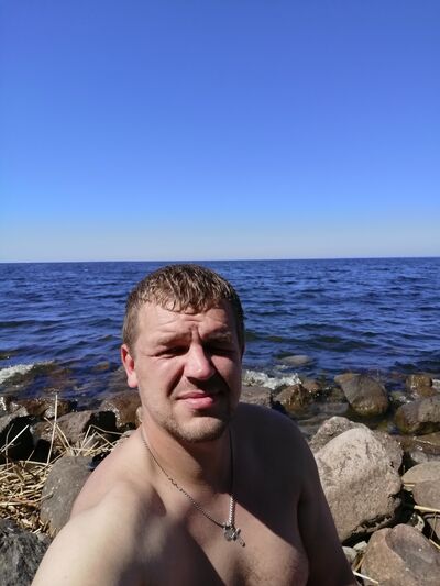 ,   Pavel, 33 ,   ,   