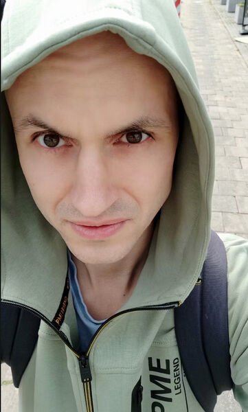  Heerhugowaard,   Ը, 32 ,   c , 