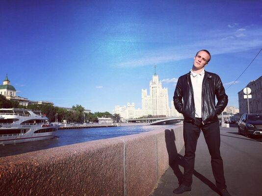  ,   Artem, 31 ,   ,   , c 