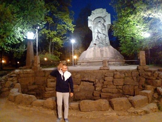  ,   Andrej, 31 ,   ,   , c , 