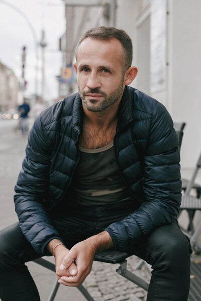  ,   Vlad, 42 ,   ,   , c , 