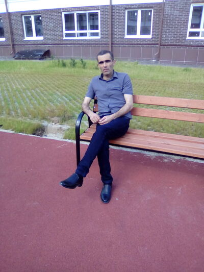  ,   Gagik, 46 ,   ,   