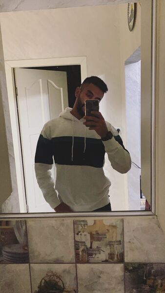  King George,   Abed, 32 ,   ,   
