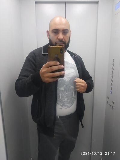  ,   Rusik, 38 ,   ,   