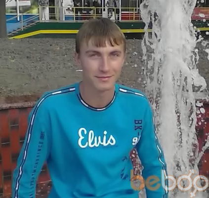  ,   Vadim, 32 ,   