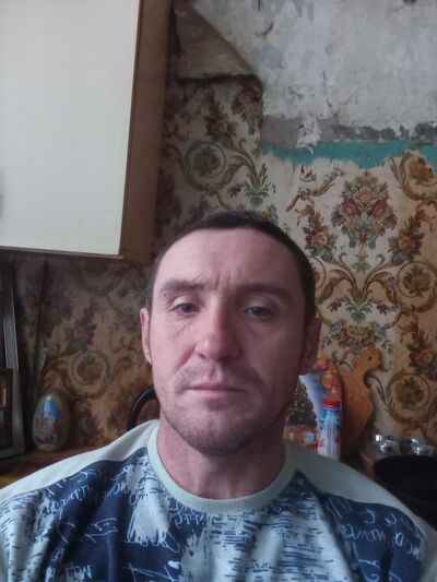  ,   Nikolay, 39 ,   c 