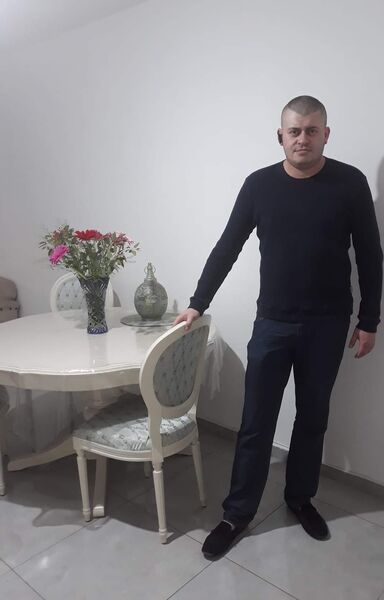  Tel Aviv-Yafo,   Vlad, 42 ,   ,   , c 