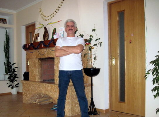  ,   Vlad, 66 ,   ,   