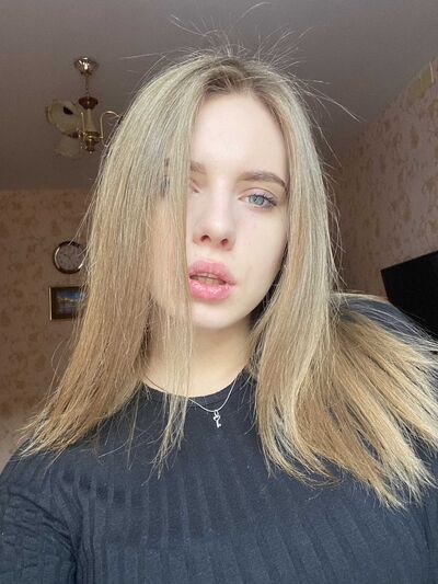  ,   Alex, 23 ,  