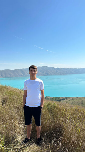  ,   Davit, 28 ,   ,   