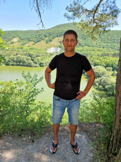  ,   Sergei, 42 ,   ,   , c , 