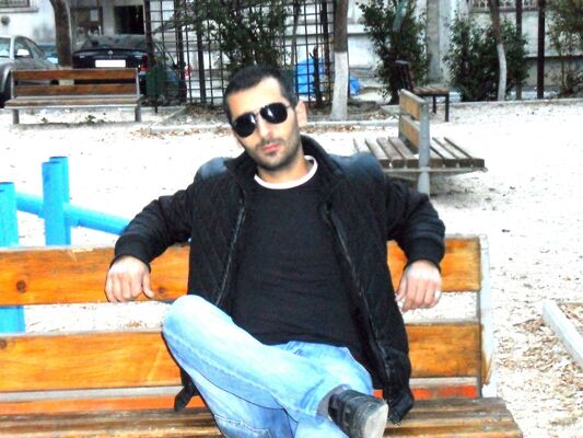  ,   Artur, 39 ,   