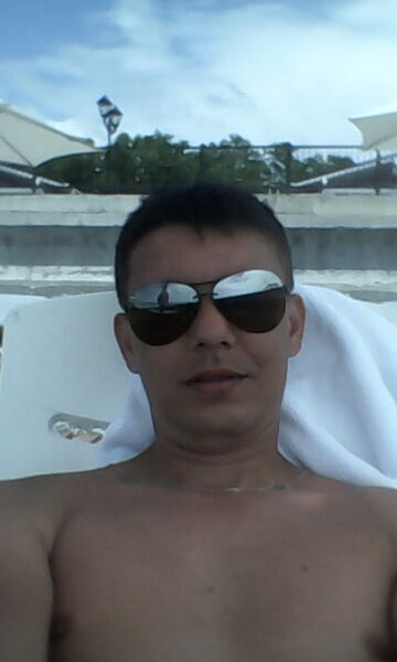  ,   Denis, 38 ,   ,   , c 