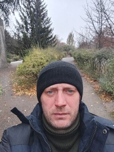  Fernando de la Mora,   , 42 ,   ,   , 