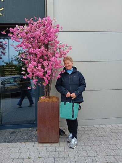  ,   Lidia, 64 ,   ,   , c 