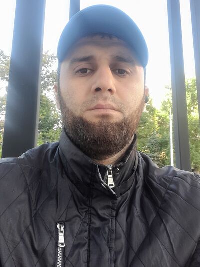  ,   Zafar, 32 ,   ,   