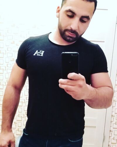  -,   Raf, 35 ,   ,   , c 