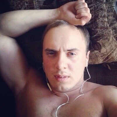  -,   Mr, 32 ,   ,   , c 