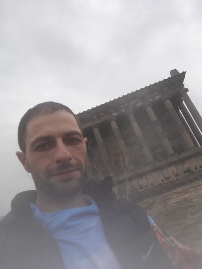 ,   Armen, 36 ,   