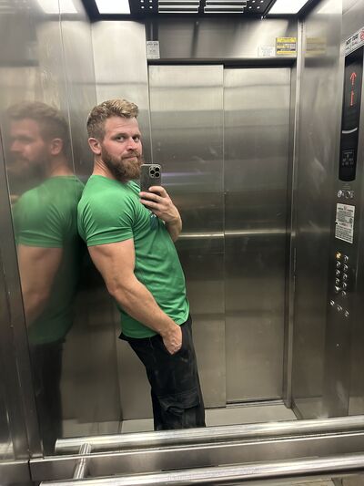  Holon,   Aleksei, 32 ,     , c 