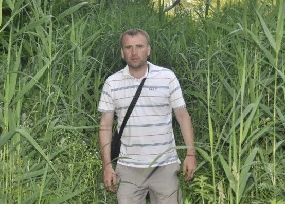  ,   Nik, 47 ,   