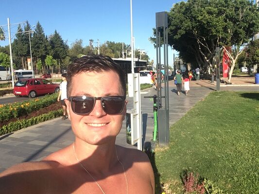  ,   Pavel, 32 ,   ,   , c 