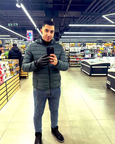  ,   Mando, 37 ,   ,   