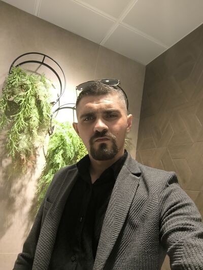  ,   Sergei, 32 ,   ,   