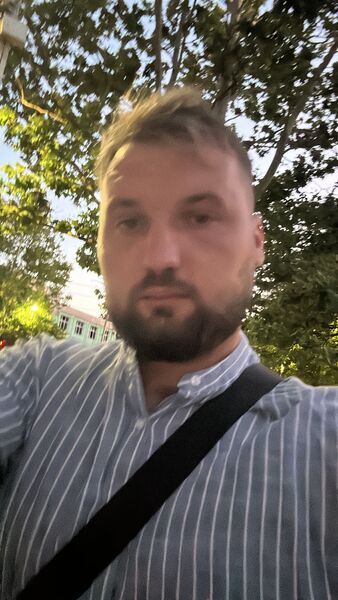  Venice,   Alexei, 32 ,   ,   , c , 