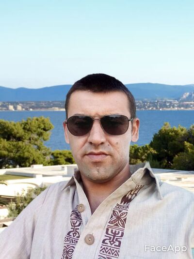  ,   Denis, 36 ,   ,   