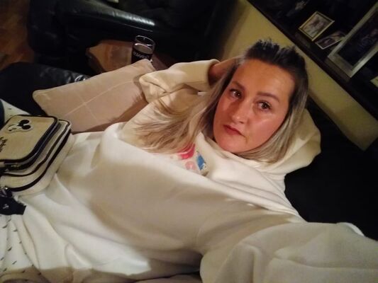  ,   Hanna, 34 ,   ,   , c , 