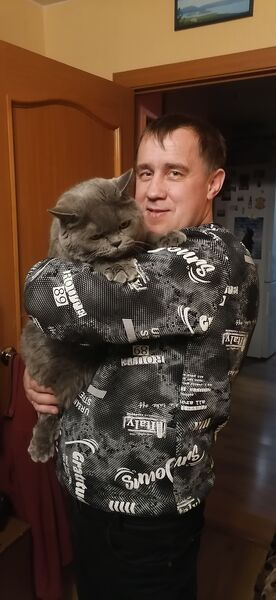  ,   Viktor, 42 ,   ,   