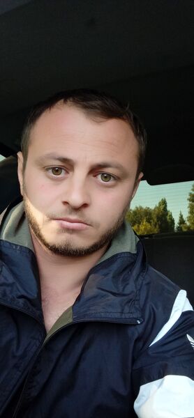  ,   Hovsep, 32 ,   ,   