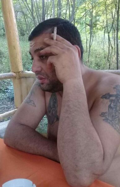  ,   Armen, 43 ,   ,   , c 