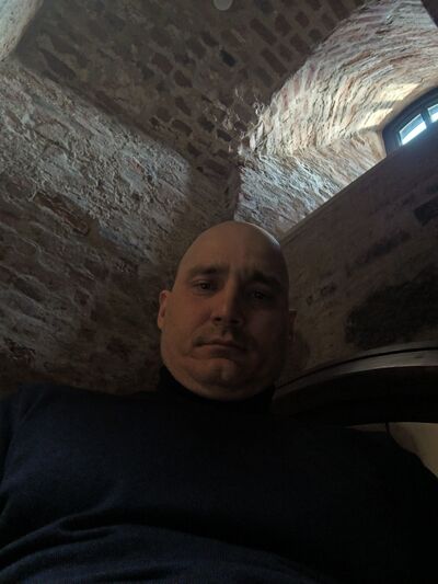  --,   Alex, 40 ,  