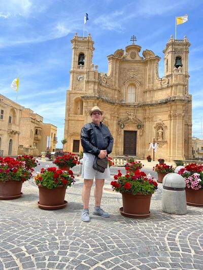  ,   Vlad, 59 ,   ,   