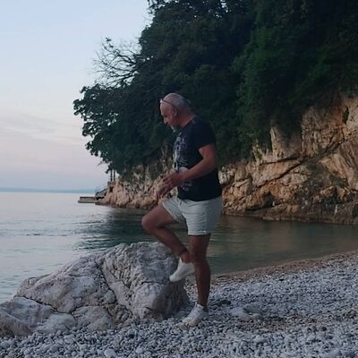  ,   , 52 ,   ,   